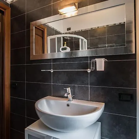 Modern Giovanni Square Iun Q6922 Apartment *